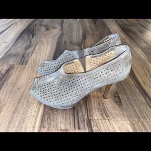 Paul green passion gray suede peep toe booties 6